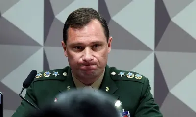 Imagem da notícia Mauro Cid é condenado a 2 anos em regime aberto, com benefício por delação premiada